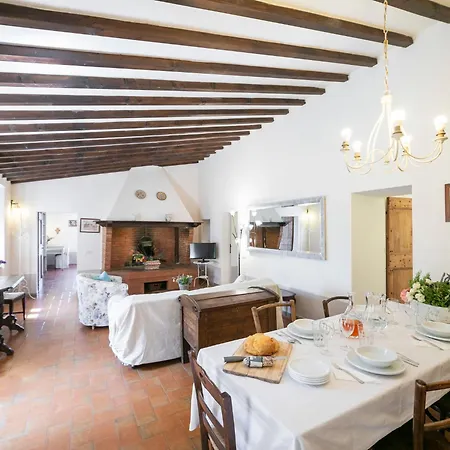 Casale Dei Tigli By Interhome فيلة